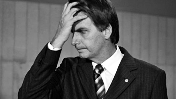 Reprovação ao governo Bolsonaro sobe 12 pontos e chega à taxa recorde de 43%